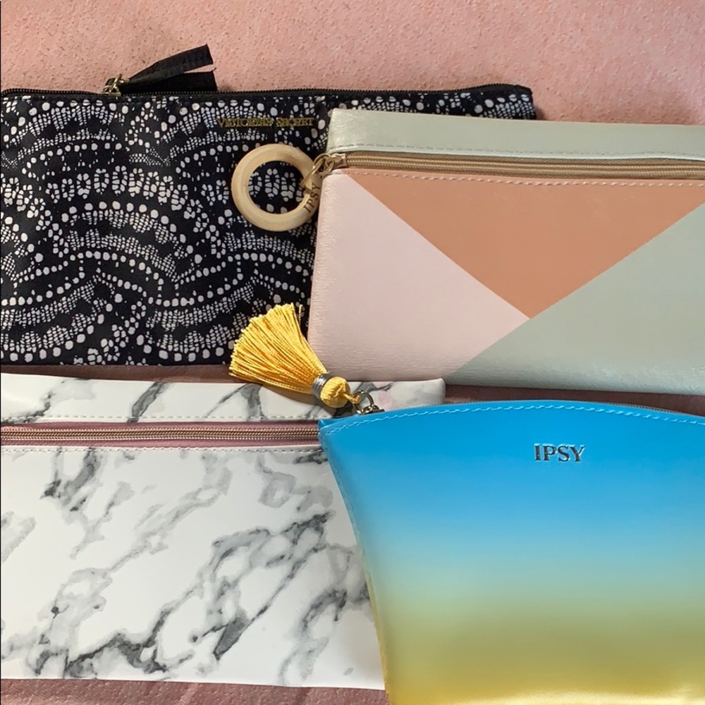 Makeup Bag bundle. 3 Ipsy, 1 VS